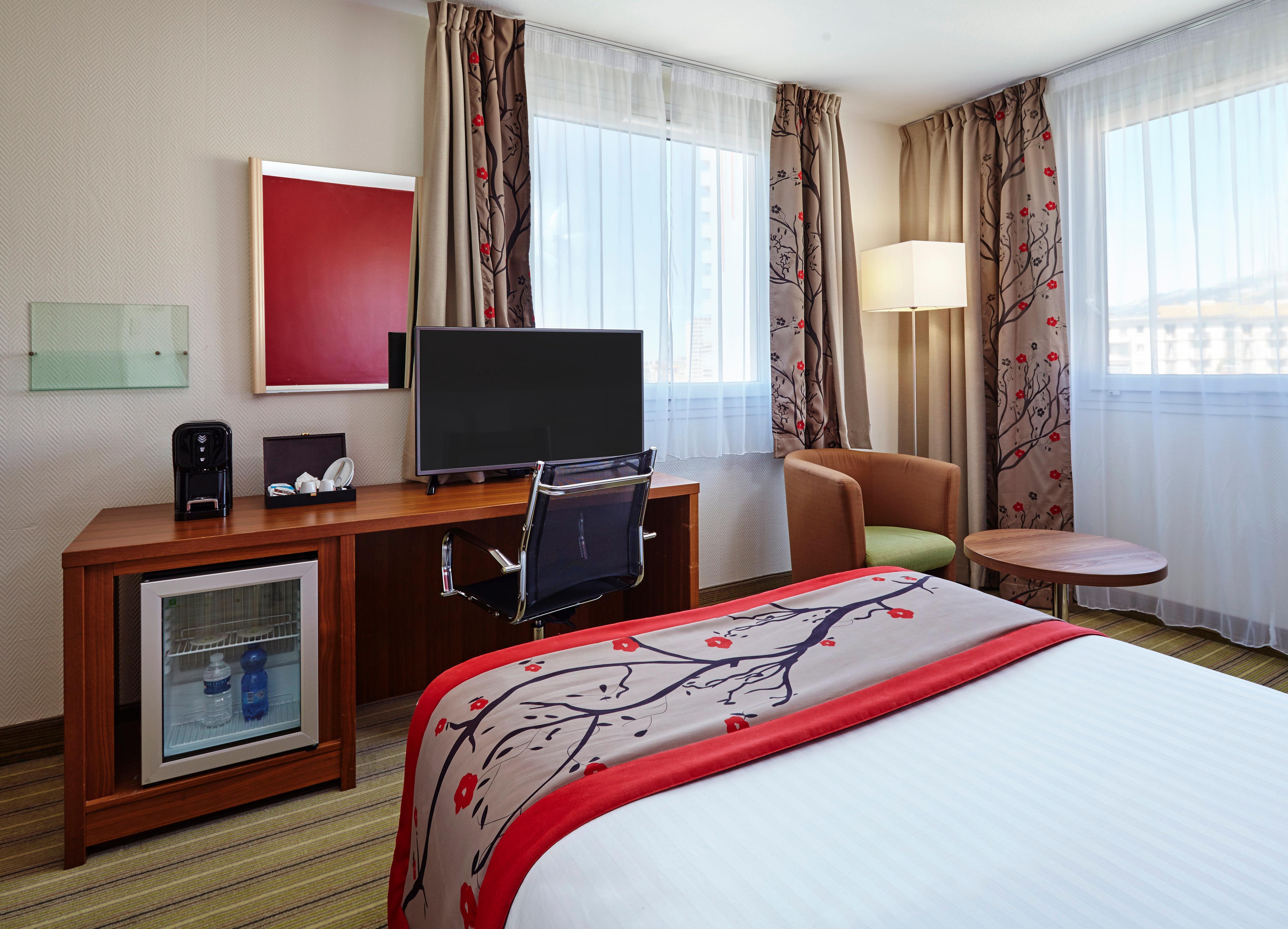 Holiday Inn Toulon City Centre By Ihg Bagian luar foto