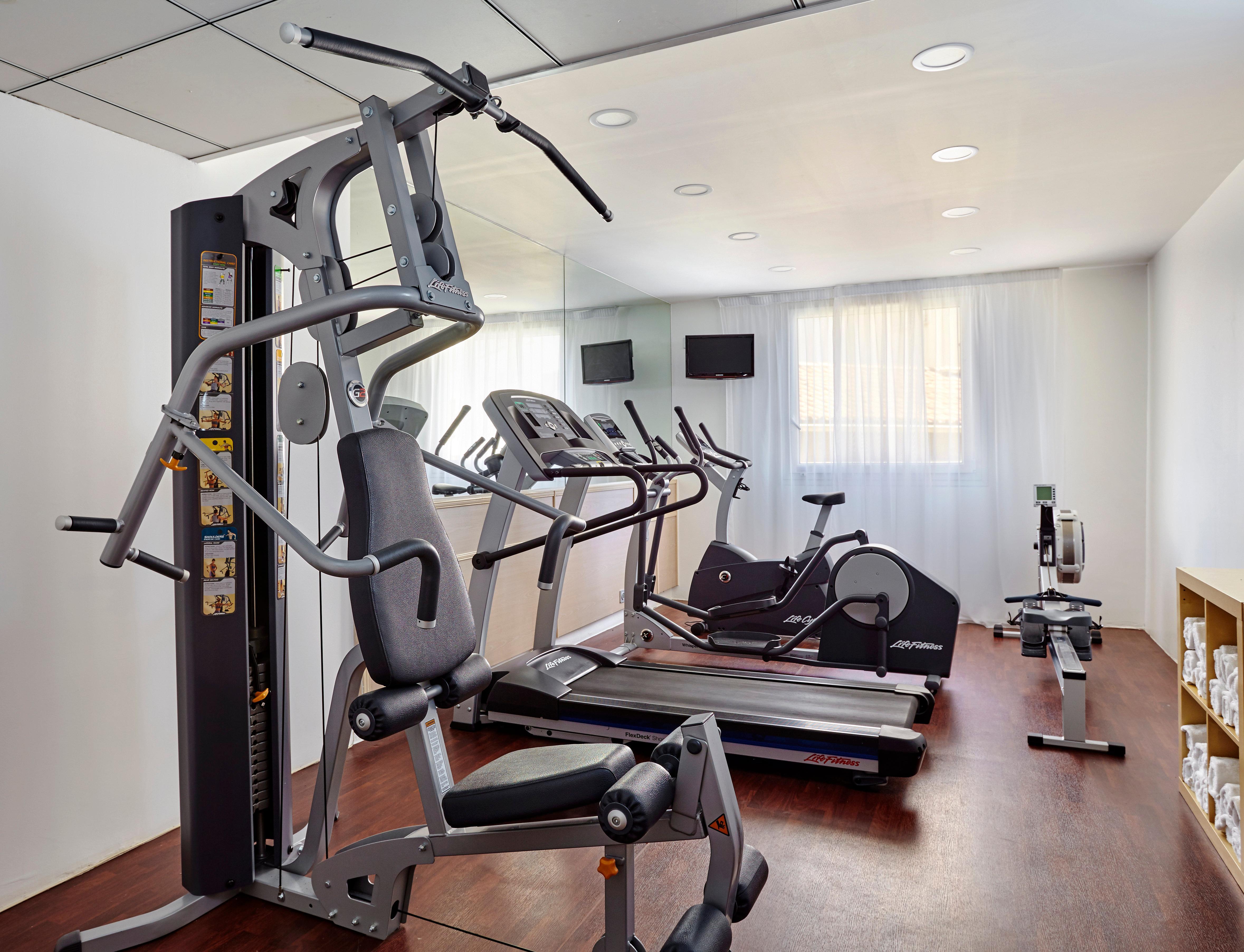 Holiday Inn Toulon City Centre By Ihg Bagian luar foto