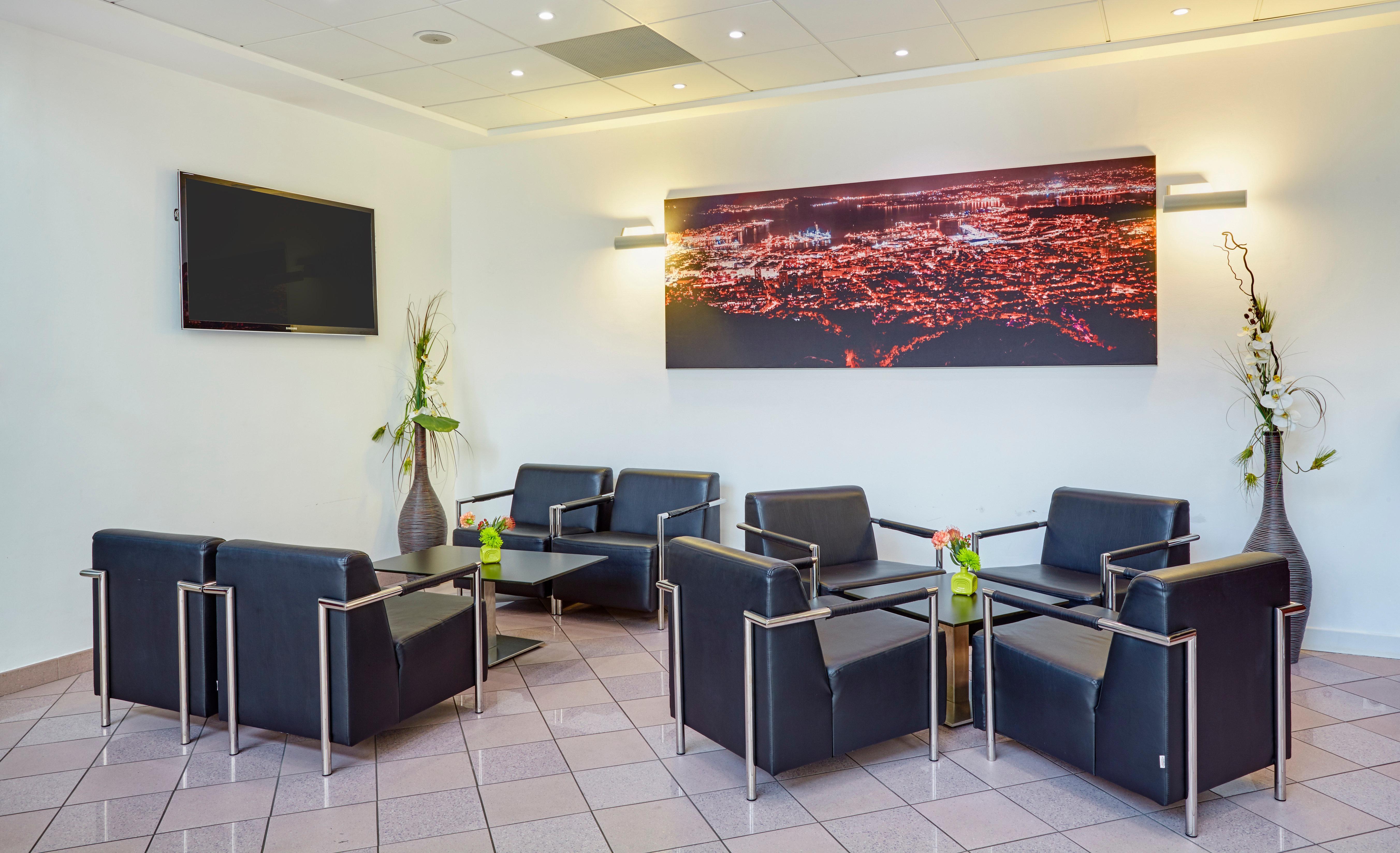 Holiday Inn Toulon City Centre By Ihg Bagian luar foto