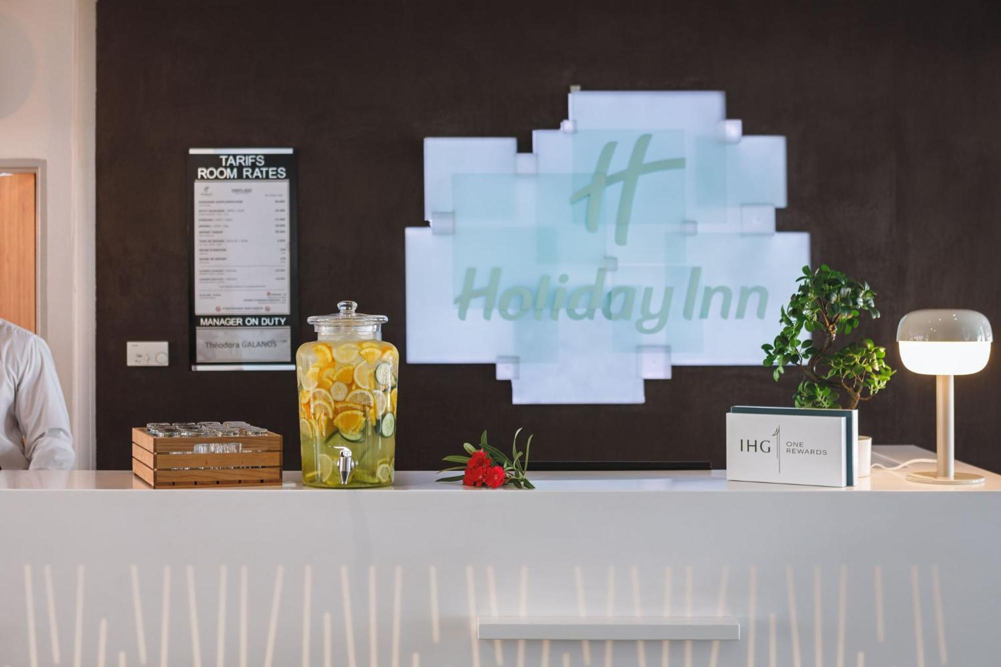 Holiday Inn Toulon City Centre By Ihg Bagian luar foto