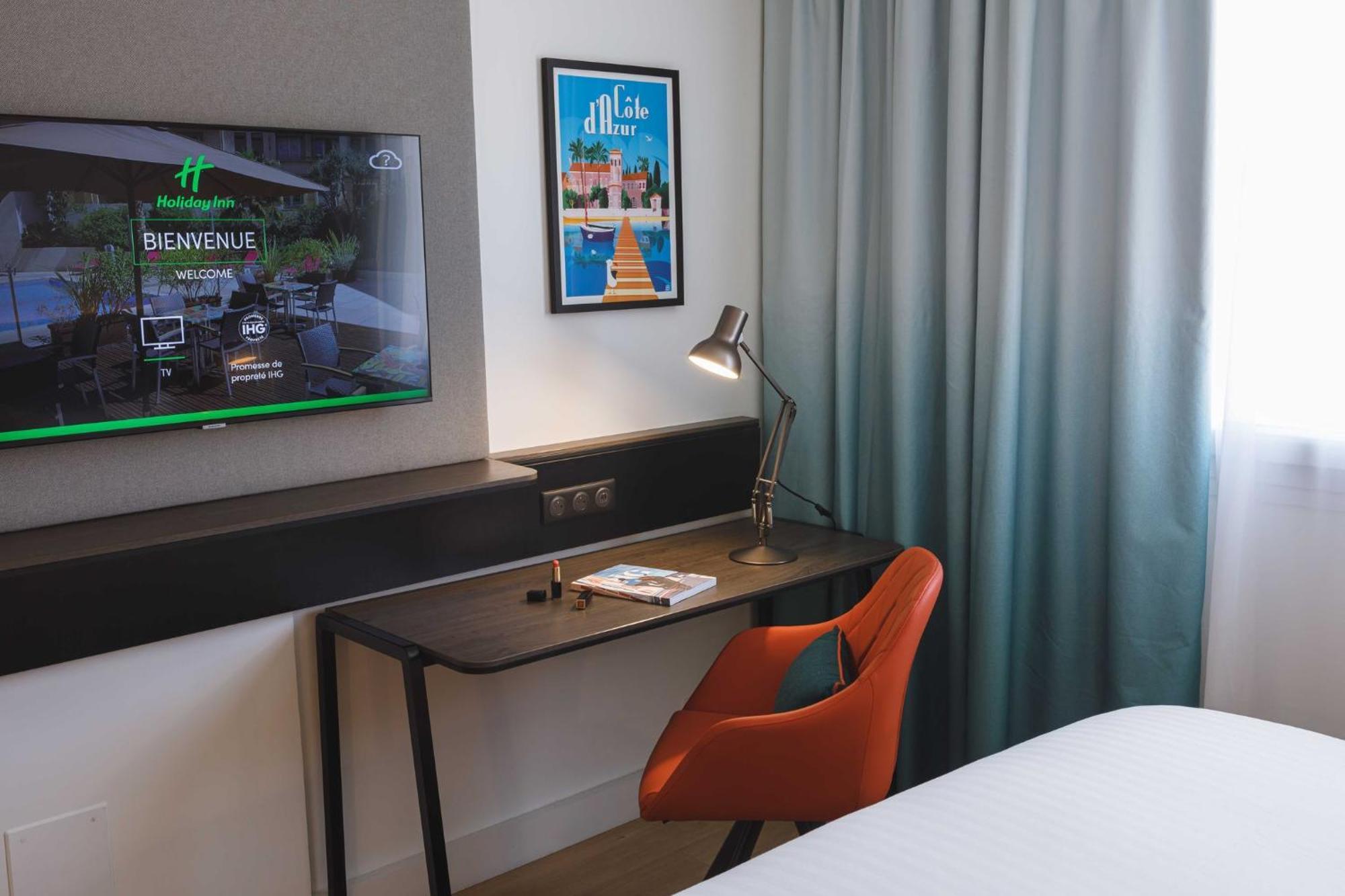 Holiday Inn Toulon City Centre By Ihg Bagian luar foto