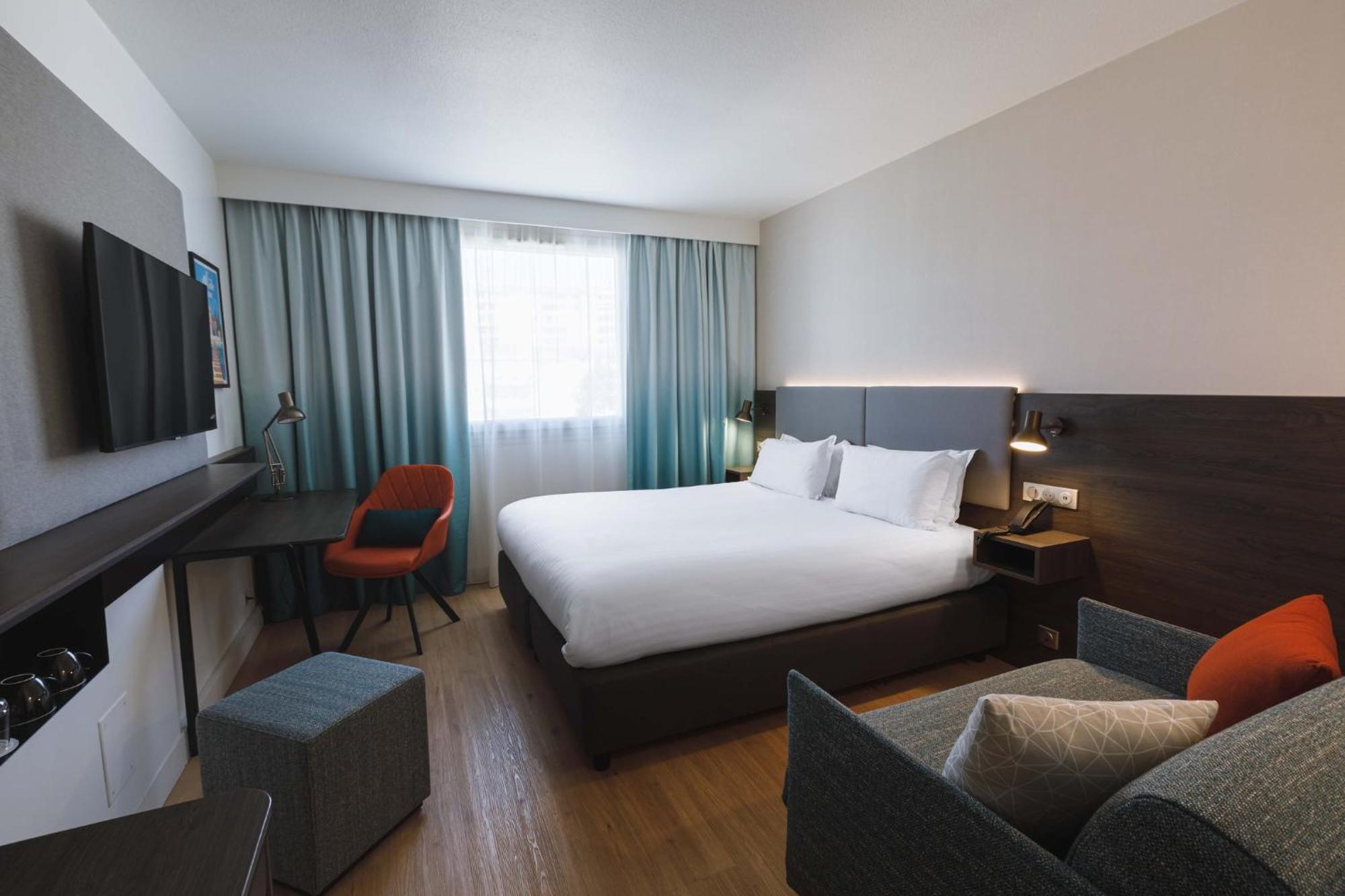 Holiday Inn Toulon City Centre By Ihg Bagian luar foto